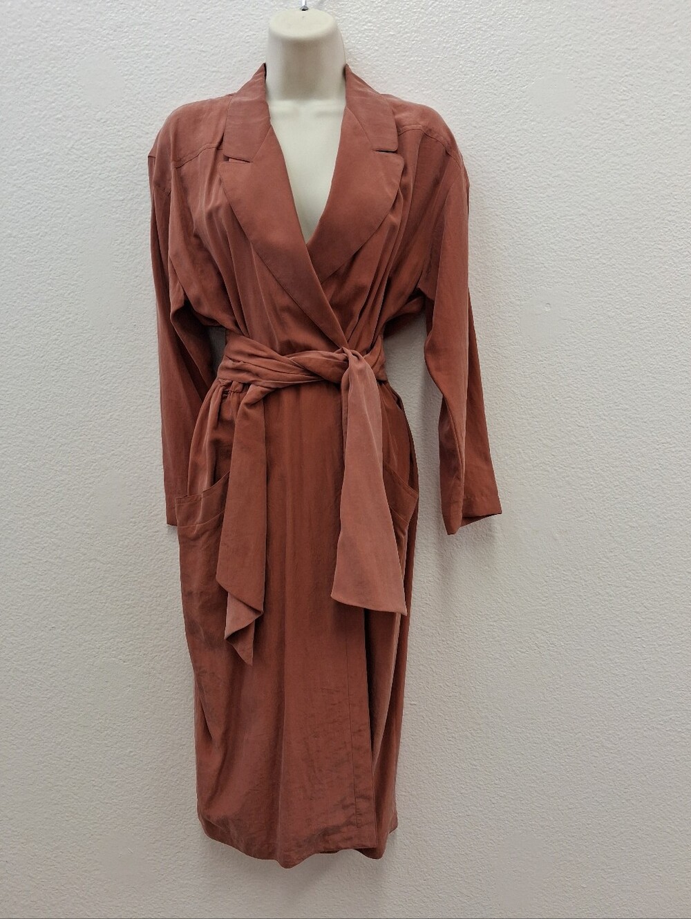 Vintage Gillian Belted 100% Silk Wrap Dress Dusty Rose Color Size 4